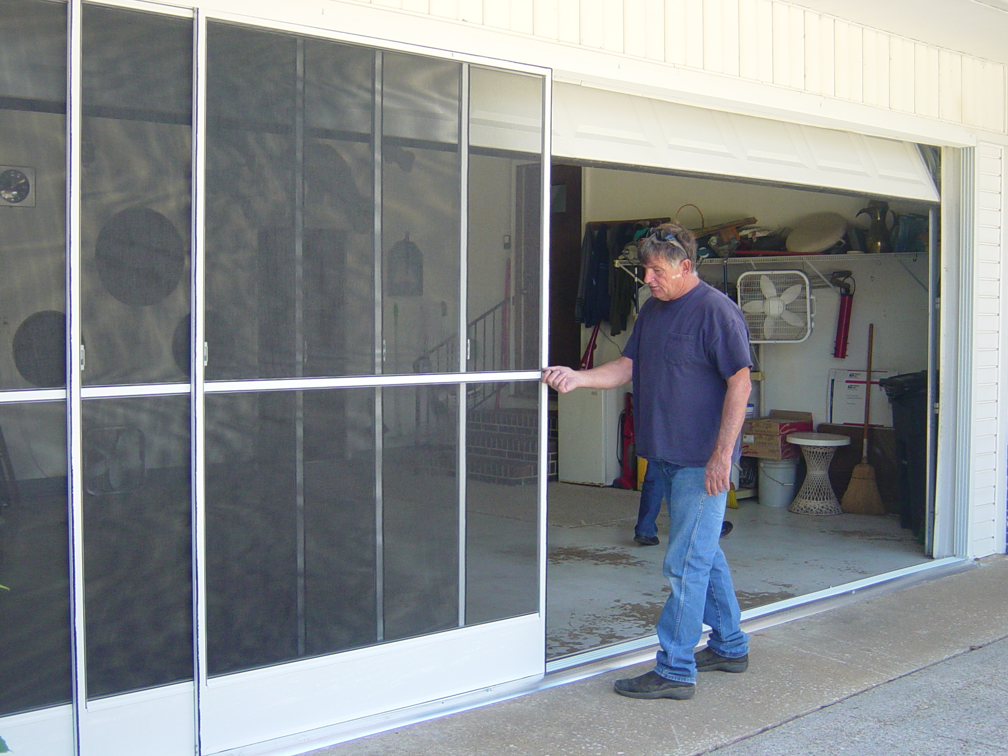 garage-screen-and-gutters-003